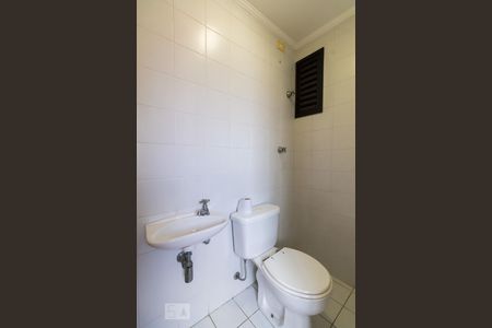 Apartamento à venda com 106m², 3 quartos e 3 vagas Apartamento à venda com 106m², 3 quartos e 3 vagasBanheiro de serviço