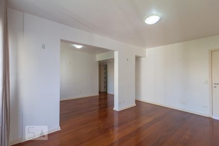 Sala de apartamento para alugar com 2 quartos, 77m² em Moema, São Paulo