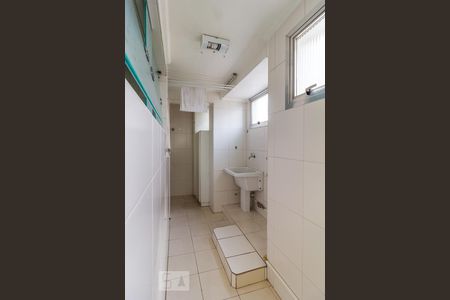 Apartamento para alugar com 77m², 2 quartos e 1 vagaÁrea de serviço