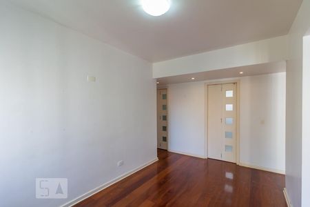 Sala de apartamento para alugar com 2 quartos, 77m² em Moema, São Paulo