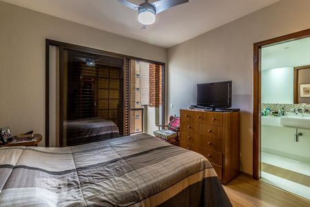 Apartamento à venda com 160m², 4 quartos e 3 vagasSuíte 3