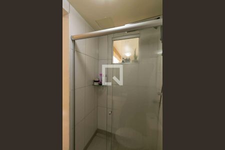 Apartamento à venda com 70m², 2 quartos e 1 vaga Apartamento à venda com 70m², 2 quartos e 1 vagaBanheiro Suite