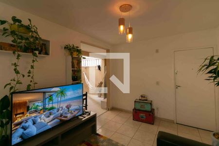 Apartamento à venda com 70m², 2 quartos e 1 vaga Apartamento à venda com 70m², 2 quartos e 1 vagaSala