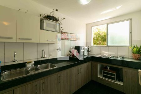 Apartamento à venda com 70m², 2 quartos e 1 vaga Apartamento à venda com 70m², 2 quartos e 1 vagaCozinha