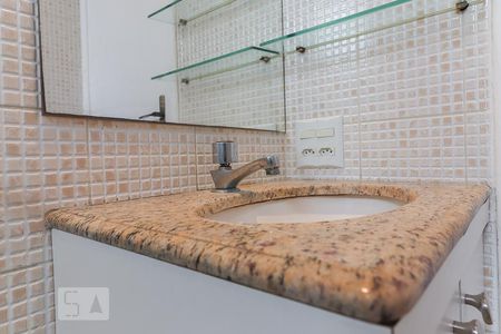 Apartamento para alugar com 82m², 3 quartos e 1 vaga Apartamento para alugar com 82m², 3 quartos e 1 vagaBanheiro da Suíte