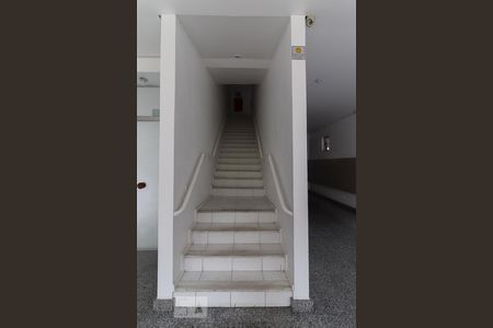 Apartamento para alugar com 82m², 3 quartos e 1 vaga Apartamento para alugar com 82m², 3 quartos e 1 vagaHall