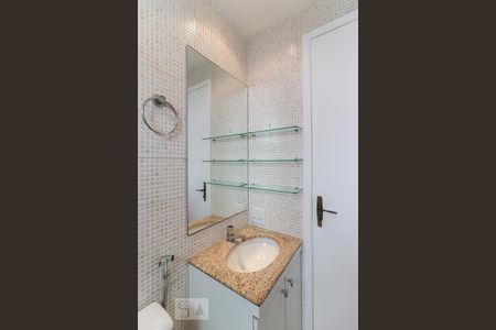 Apartamento para alugar com 82m², 3 quartos e 1 vaga Apartamento para alugar com 82m², 3 quartos e 1 vagaBanheiro da Suíte