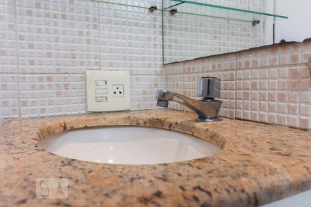 Apartamento para alugar com 82m², 3 quartos e 1 vaga Apartamento para alugar com 82m², 3 quartos e 1 vagaBanheiro