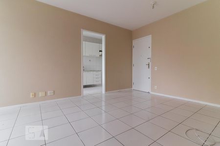 Sala de apartamento para alugar com 3 quartos, 82m² em Coração Eucarístico, Belo Horizonte