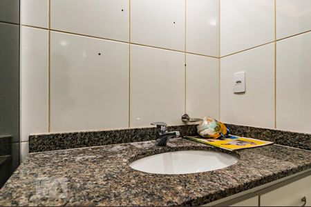 Banheiro de apartamento para alugar com 3 quartos, 136m² em Centro, Campinas