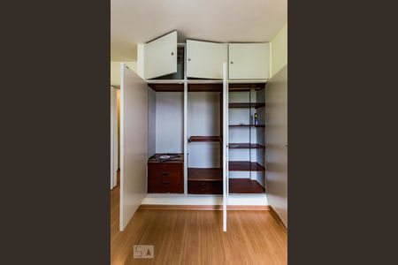Apartamento para alugar com 136m², 3 quartos e 1 vagaQuarto 2