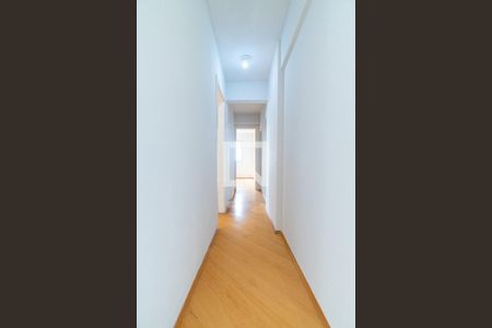 Apartamento à venda com 65m², 2 quartos e 1 vagaCorredor