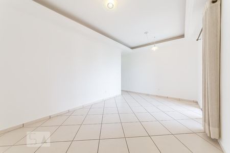 Sala de apartamento para alugar com 3 quartos, 70m² em Loteamento Parque São Martinho, Campinas