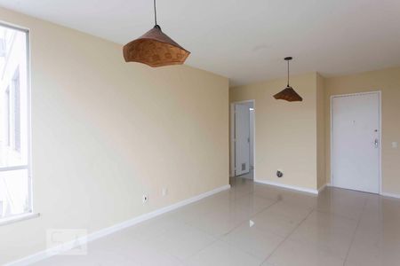 Apartamento à venda com 80m², 2 quartos e 1 vagaSala