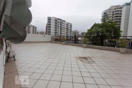 Apartamento à venda com 80m², 2 quartos e 1 vagaPlayground