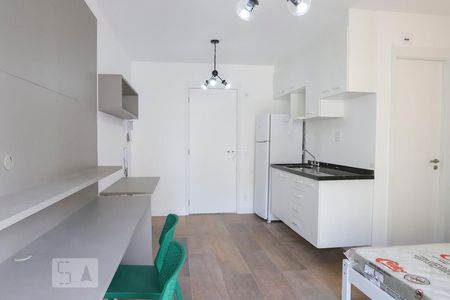 Studio para alugar com 26m², 1 quarto e sem vaga Studio para alugar com 26m², 1 quarto e sem vagaQuarto sala e cozinha