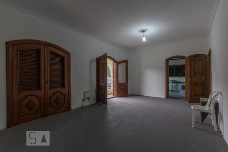 Casa à venda com 750m², 4 quartos e 6 vagas Casa à venda com 750m², 4 quartos e 6 vagasSuíte 2