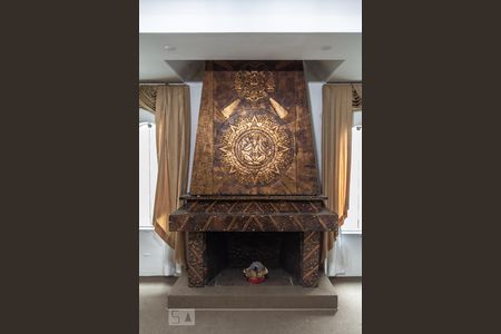 Sala (lareira) de casa à venda com 4 quartos, 750m² em Vila Progredior, São Paulo