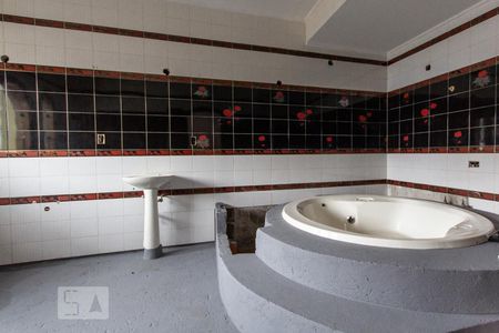 Casa à venda com 750m², 4 quartos e 6 vagas Casa à venda com 750m², 4 quartos e 6 vagasSuíte 2