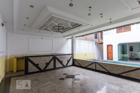 Casa à venda com 750m², 4 quartos e 6 vagas Casa à venda com 750m², 4 quartos e 6 vagasSalão de Festas