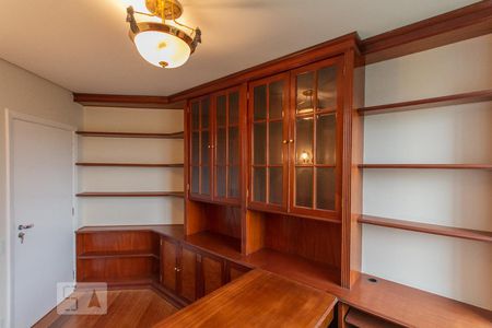 Apartamento à venda com 430m², 4 quartos e 5 vagasEScritório