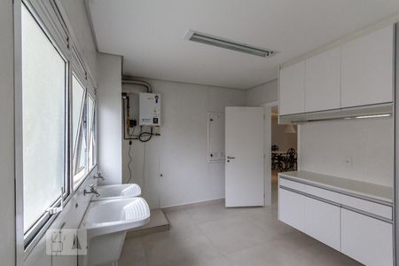 Apartamento à venda com 430m², 4 quartos e 5 vagasLavanderia