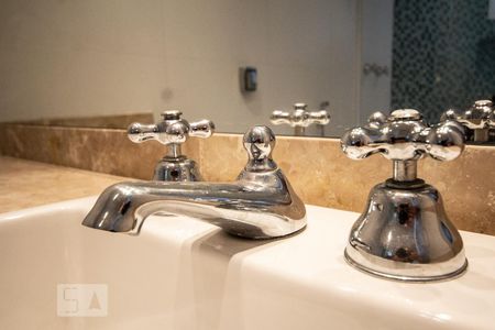 Apartamento à venda com 430m², 4 quartos e 5 vagasSuíte 2