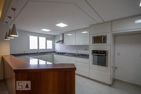 Apartamento à venda com 430m², 4 quartos e 5 vagasCozinha