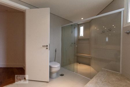 Apartamento à venda com 430m², 4 quartos e 5 vagasSuíte Máster 