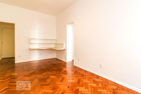 Sala de apartamento para alugar com 1 quarto, 60m² em Leme, Rio de Janeiro