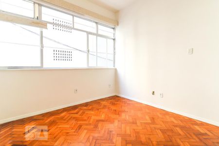 Quarto de apartamento para alugar com 1 quarto, 60m² em Leme, Rio de Janeiro