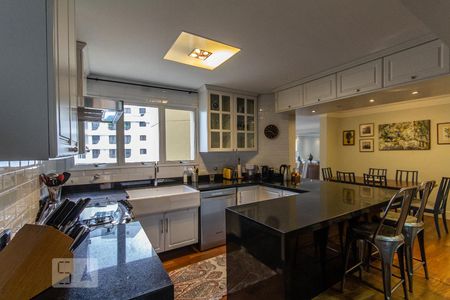 Apartamento à venda com 200m², 3 quartos e 4 vagas Apartamento à venda com 200m², 3 quartos e 4 vagasCozinha