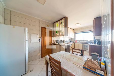 Apartamento à venda com 150m², 3 quartos e 2 vagas Apartamento à venda com 150m², 3 quartos e 2 vagasCozinha