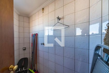 Apartamento à venda com 150m², 3 quartos e 2 vagas Apartamento à venda com 150m², 3 quartos e 2 vagasBanheiro de serviço