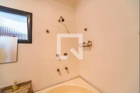 Apartamento à venda com 150m², 3 quartos e 2 vagas Apartamento à venda com 150m², 3 quartos e 2 vagasChuveiro