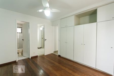 Apartamento para alugar com 118m², 3 quartos e 2 vagasSuíte