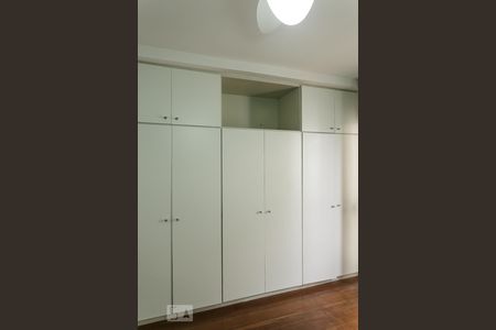 Apartamento para alugar com 118m², 3 quartos e 2 vagasDetalhe