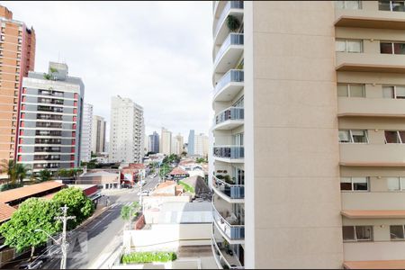 Vista da sacada de apartamento para alugar com 1 quarto, 55m² em Cambuí, Campinas