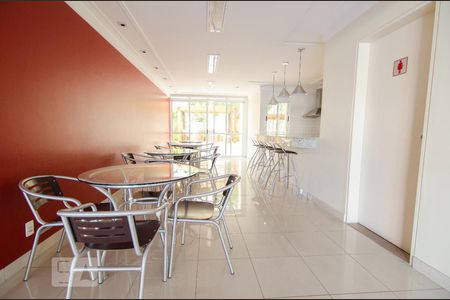 Apartamento para alugar com 55m², 1 quarto e 1 vaga Apartamento para alugar com 55m², 1 quarto e 1 vagaDependências do prédio - espaço festas