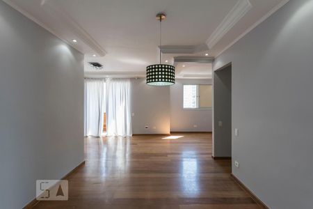 Sala de apartamento à venda com 2 quartos, 86m² em Vila Gumercindo, São Paulo