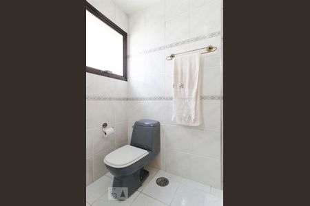 Apartamento à venda com 140m², 4 quartos e 2 vagas Apartamento à venda com 140m², 4 quartos e 2 vagasBanheiro