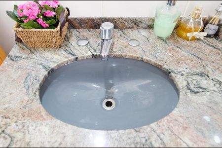 Apartamento à venda com 140m², 4 quartos e 2 vagas Apartamento à venda com 140m², 4 quartos e 2 vagasBanheiro