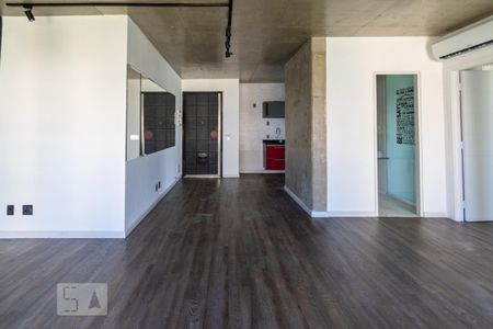 Sala de apartamento para alugar com 1 quarto, 70m² em Jardim Fonte do Morumbi, São Paulo