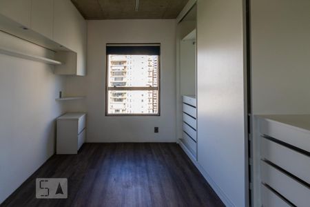 Suíte de apartamento para alugar com 1 quarto, 70m² em Jardim Fonte do Morumbi, São Paulo