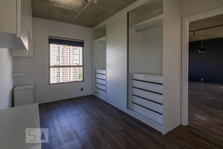 Suíte de apartamento para alugar com 1 quarto, 70m² em Jardim Fonte do Morumbi, São Paulo