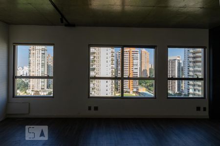 Vista Sala de apartamento para alugar com 1 quarto, 70m² em Jardim Fonte do Morumbi, São Paulo