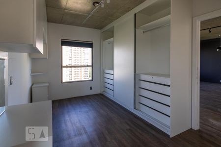 Suíte de apartamento para alugar com 1 quarto, 70m² em Jardim Fonte do Morumbi, São Paulo