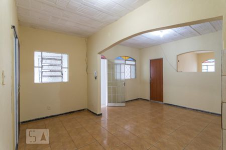 Sala de casa à venda com 8 quartos, 250m² em São Francisco, Belo Horizonte