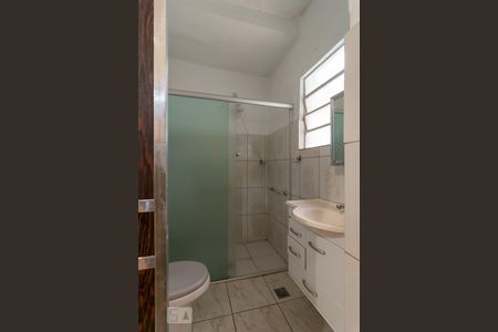 Banheiro Social de casa à venda com 8 quartos, 250m² em São Francisco, Belo Horizonte