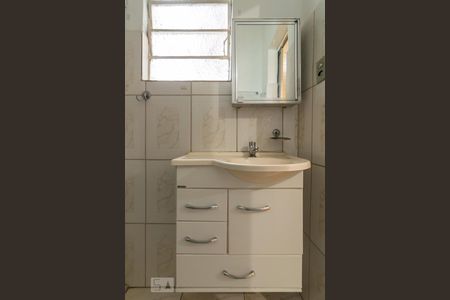 Banheiro Social de casa à venda com 8 quartos, 250m² em São Francisco, Belo Horizonte